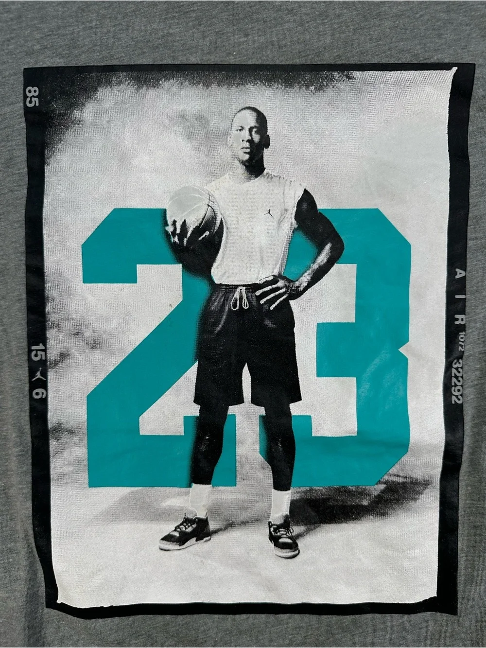 Jordan '88 Photo Dri-Fit Graphic T-Shirt Gray Youth XL Like New